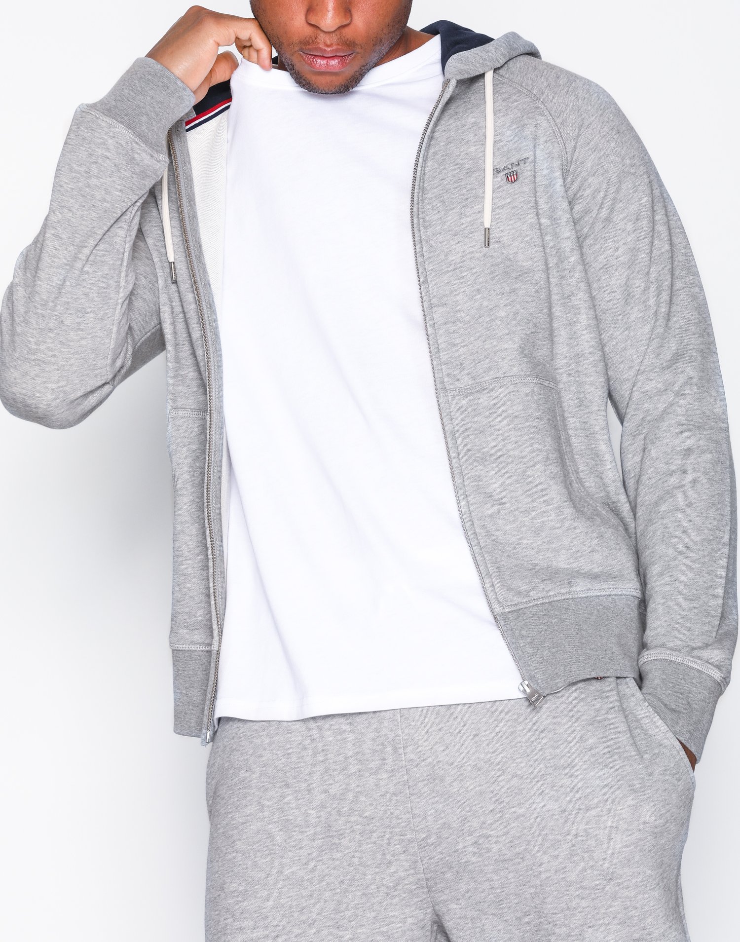 gant original shield sweat hoodie