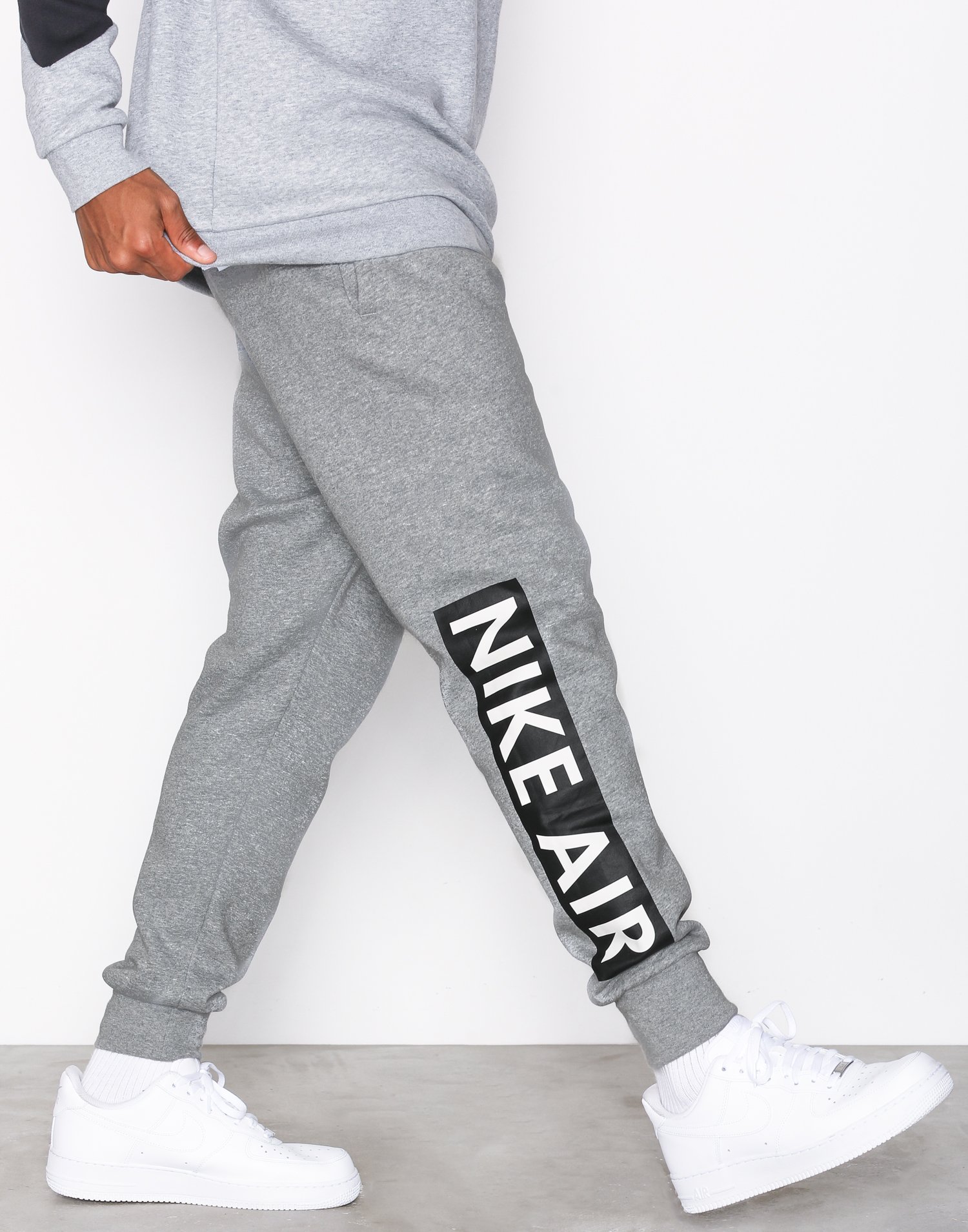 nike grey bottoms mens